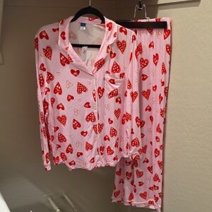 NWT Old Navy Pink and Red Heart Pajama Set